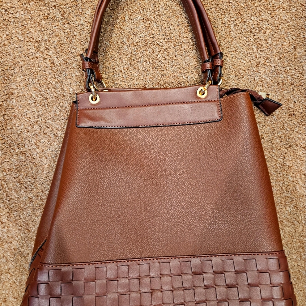 Shoulder Bag LIKE NEW - Picture 3 of 15